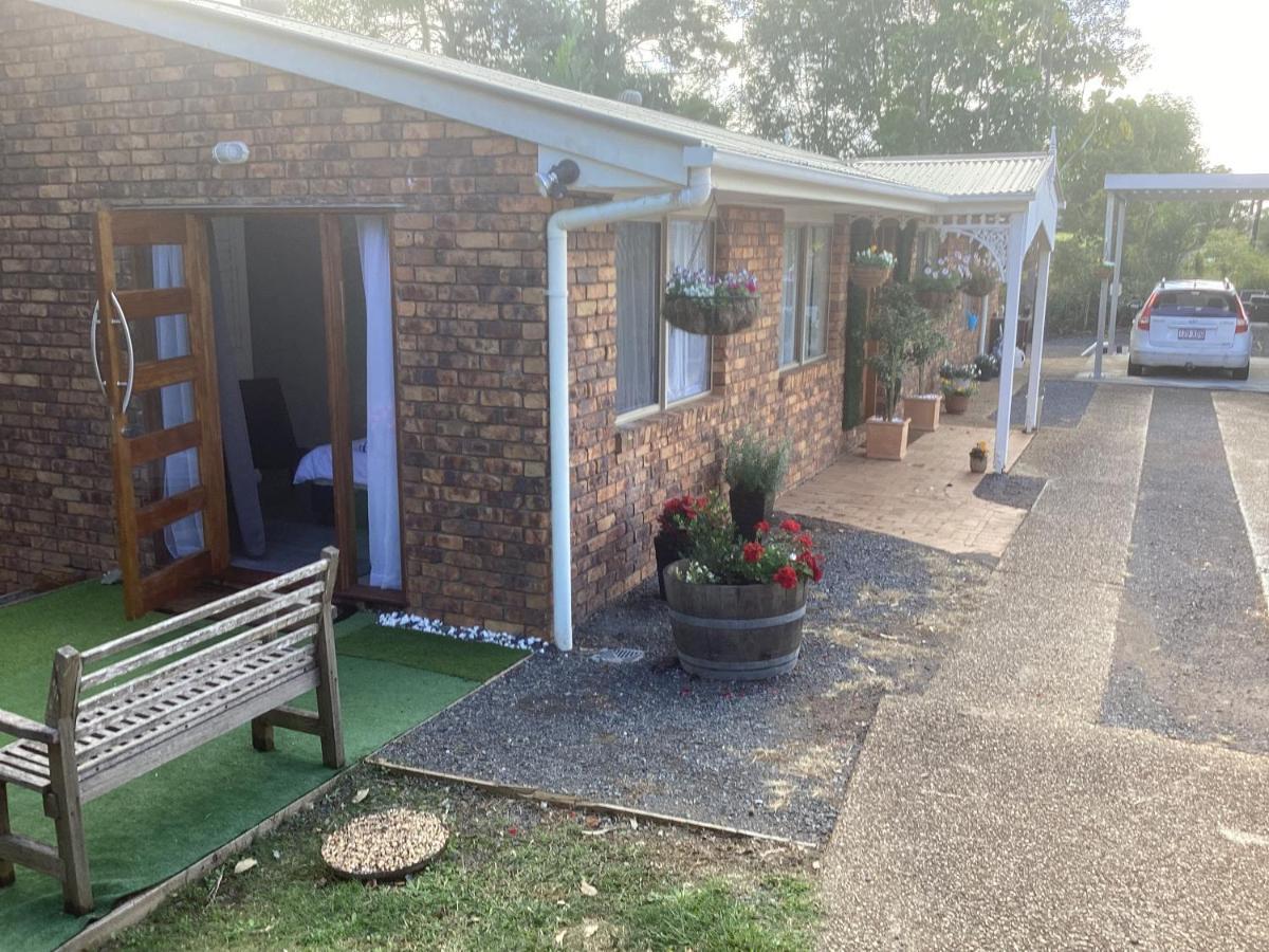 Diddillibah House Apartment Exterior photo